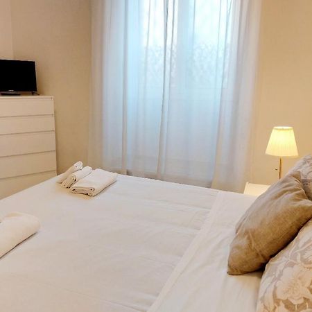 Bbhome Stylish Gold Apartment Near Trastevere Station 로마 외부 사진